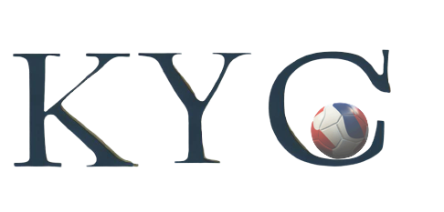 Le lettere KYC e un piccolo pallone all'interno della C